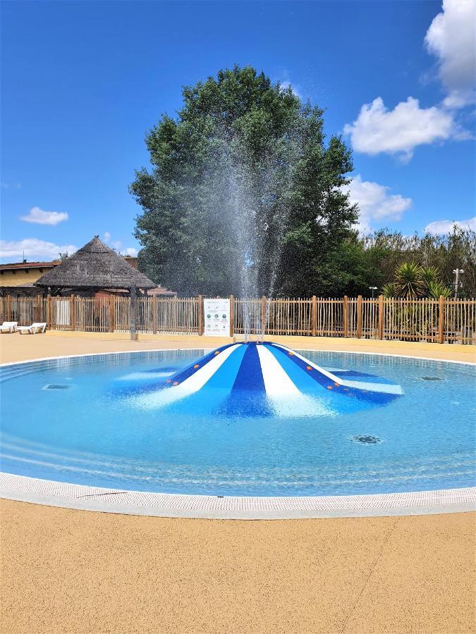 Готель Camping Beau Rivage Мез Екстер'єр фото