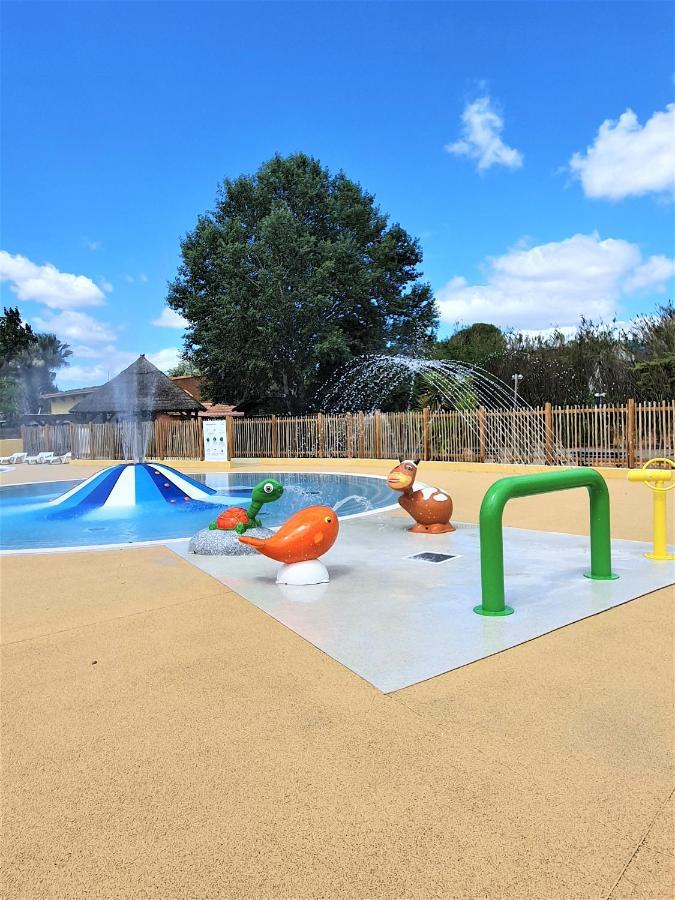 Готель Camping Beau Rivage Мез Екстер'єр фото